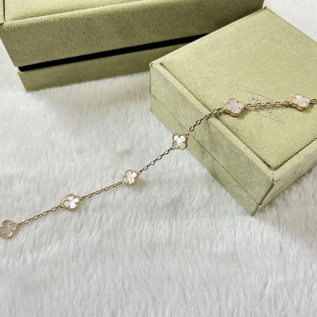 Regalia jewelryCLOVER 6 MOTIF WHITE MOP BRACELET