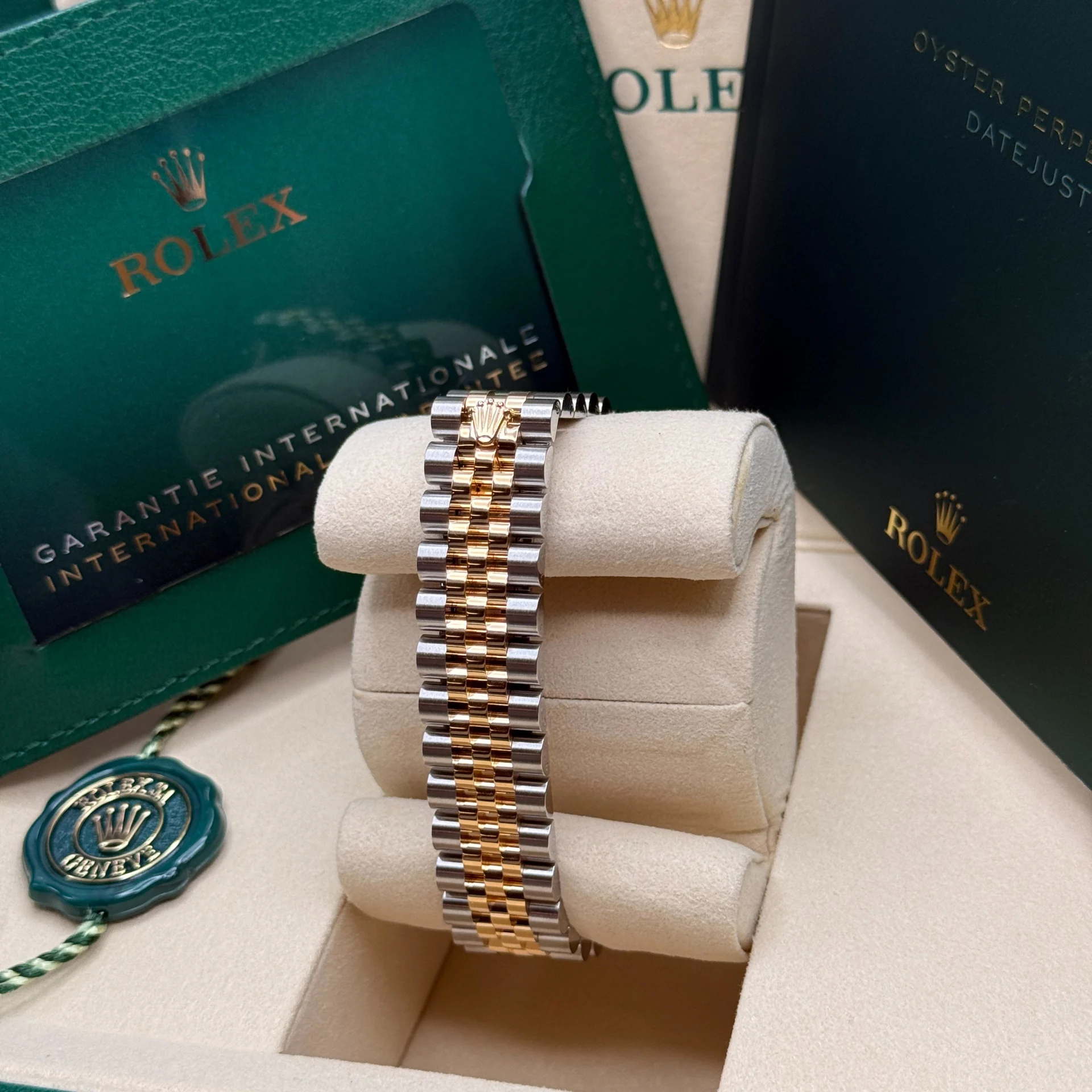 【Super Clone】RLX Datejust m278273-0027/0028 31mm White Mother-of-Pearl Dial Stainless Steel and Yellow Gold Oyster Watch