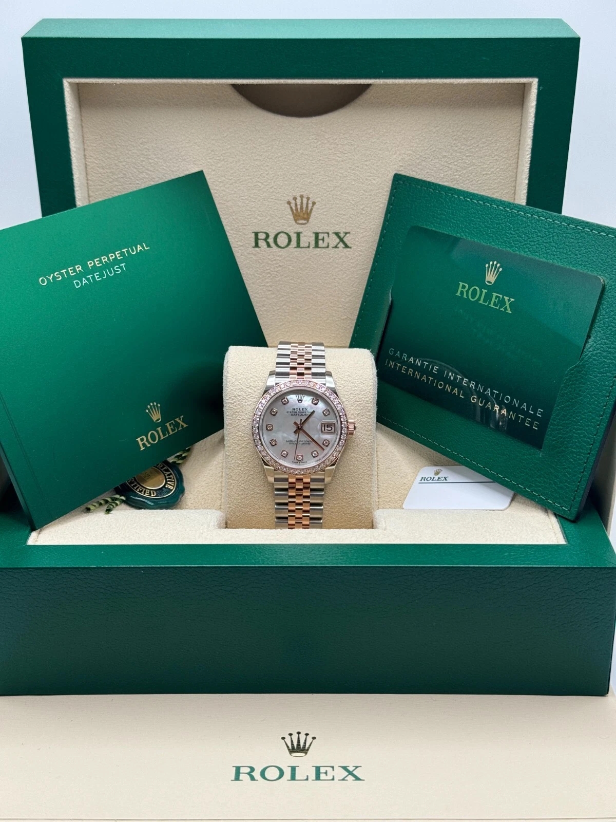 【Super Clone】RLX Datejust m278381-0025/0026 Mother-of-Pearl Diamond 31mm Dial Diamond-Set Bezel and Oyster Bracelet Watch