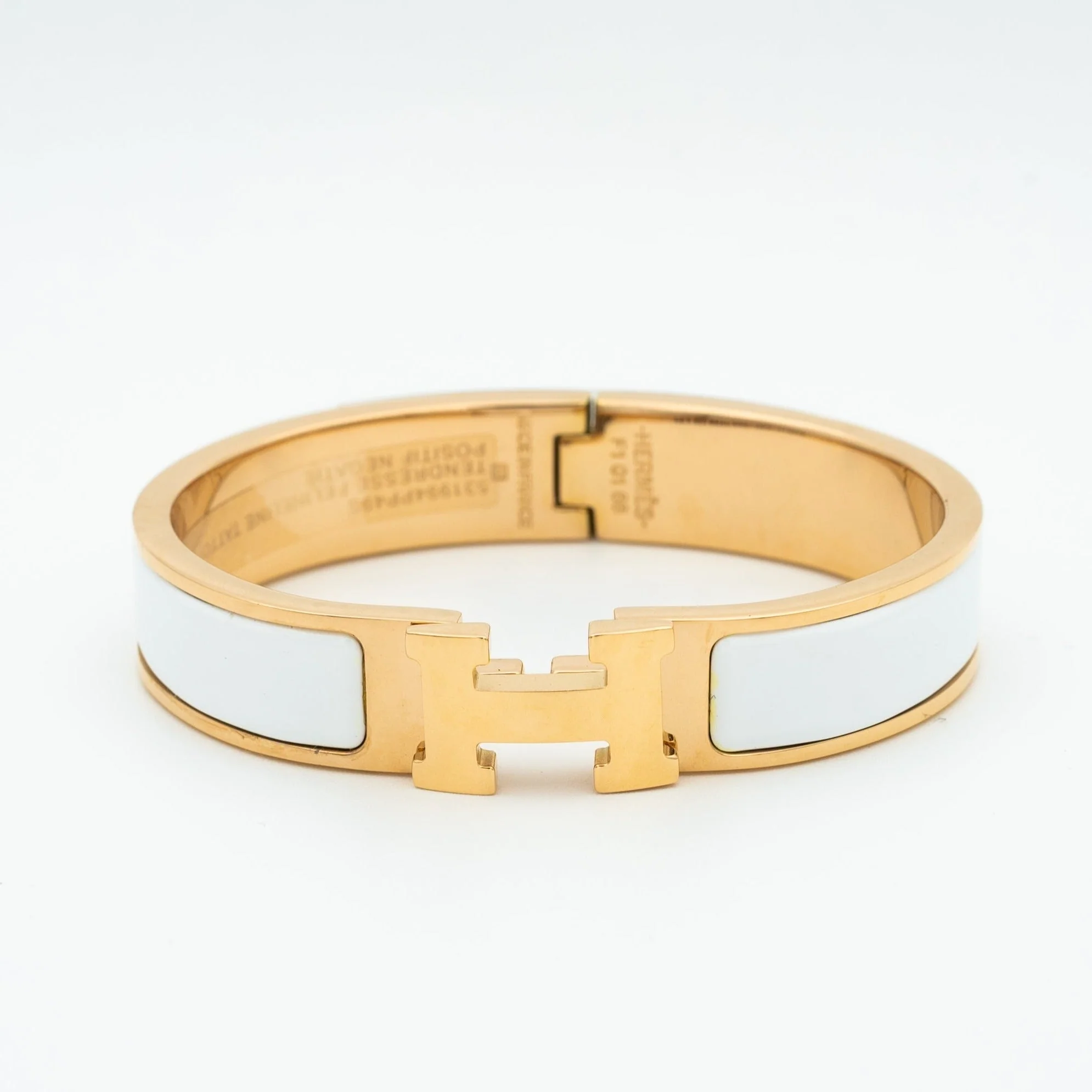 Regalia jewelryH WHITE BRACELET