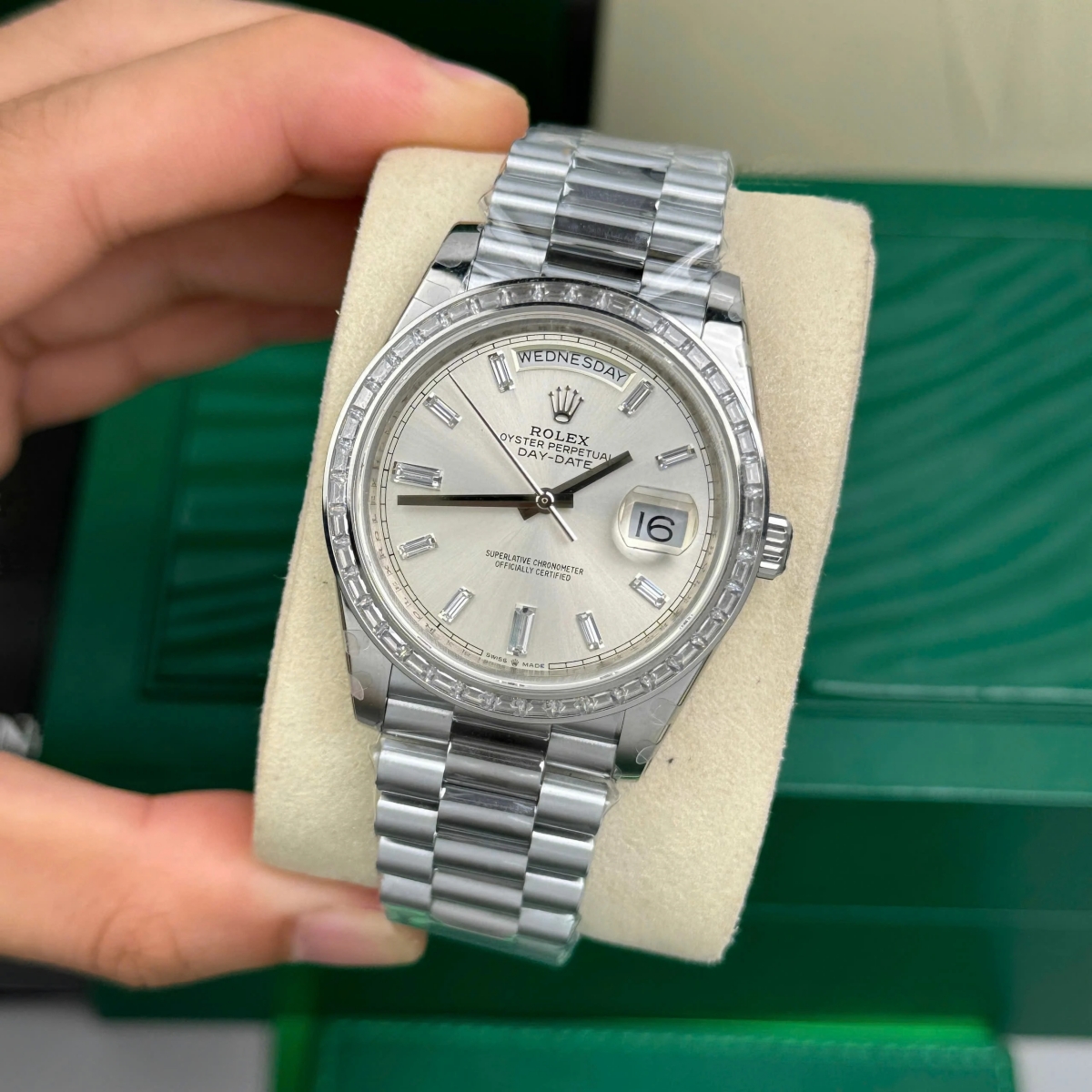 【Super Clone】ROLEX Day-Date 40mm 228396TBR-0011 Silver Diamonds Dial