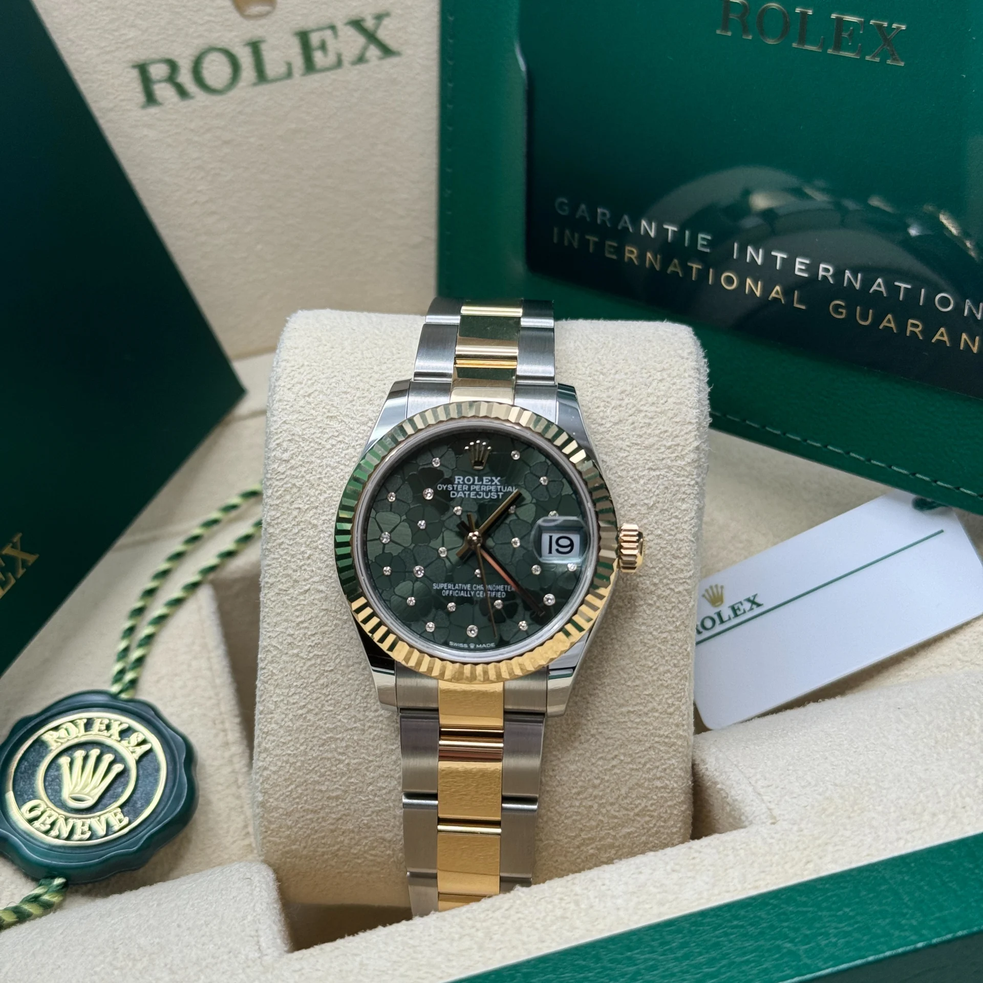 【Super Clone】ROLEX Datejust m278273-0031/0032 31mm Olive Green Floral Motif Dial Stainless Steel and Yellow Gold Oyster Watch