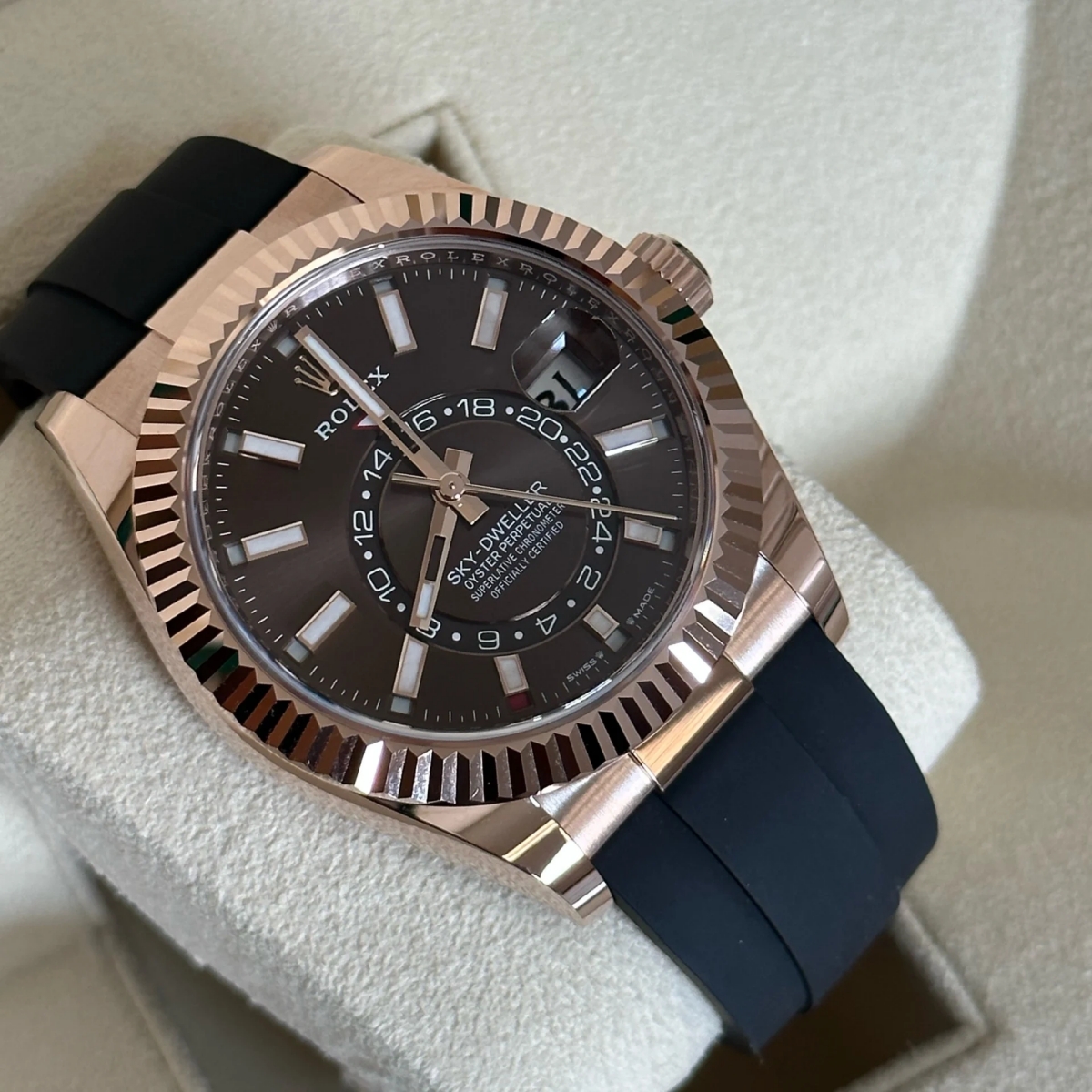 【Super Clone】ROLEX  Sky-Dweller 42mm Rose Gold Chocolate Dial Oysterflex - 336235