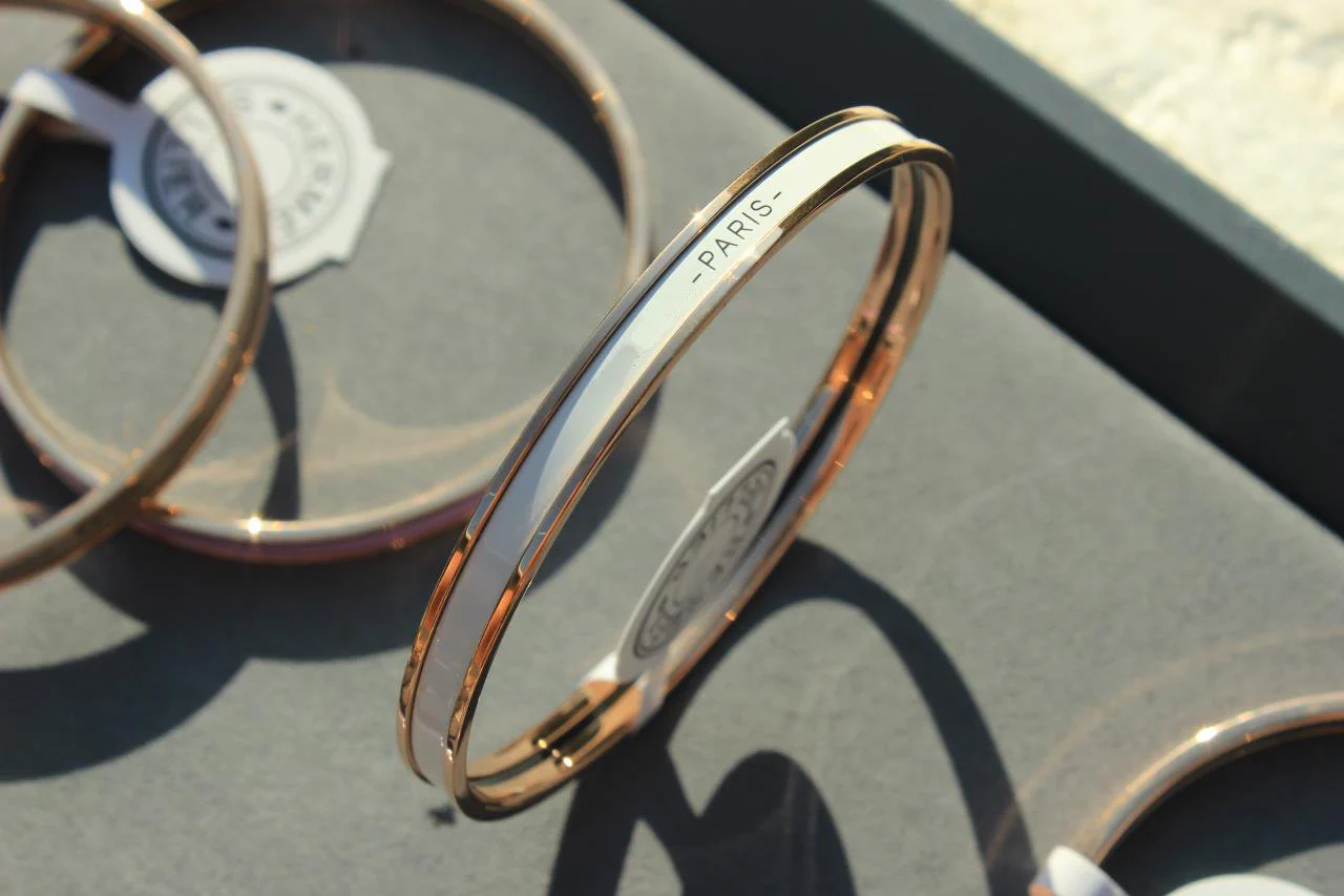 Regalia jewelryHM UNI BANGLE BAG