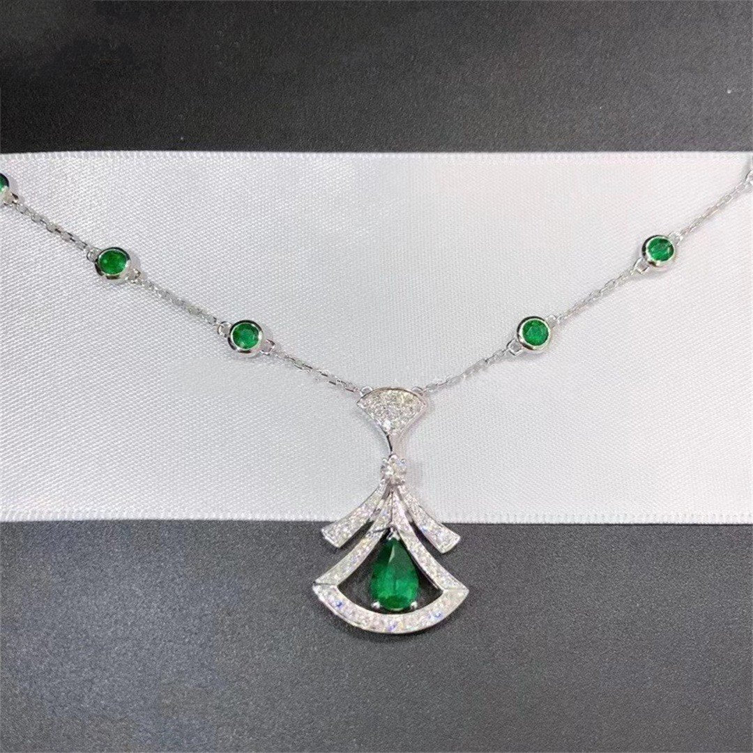 Regalia jewelryDREAM NECKLACE MALACHITE DIAMOND SILVER