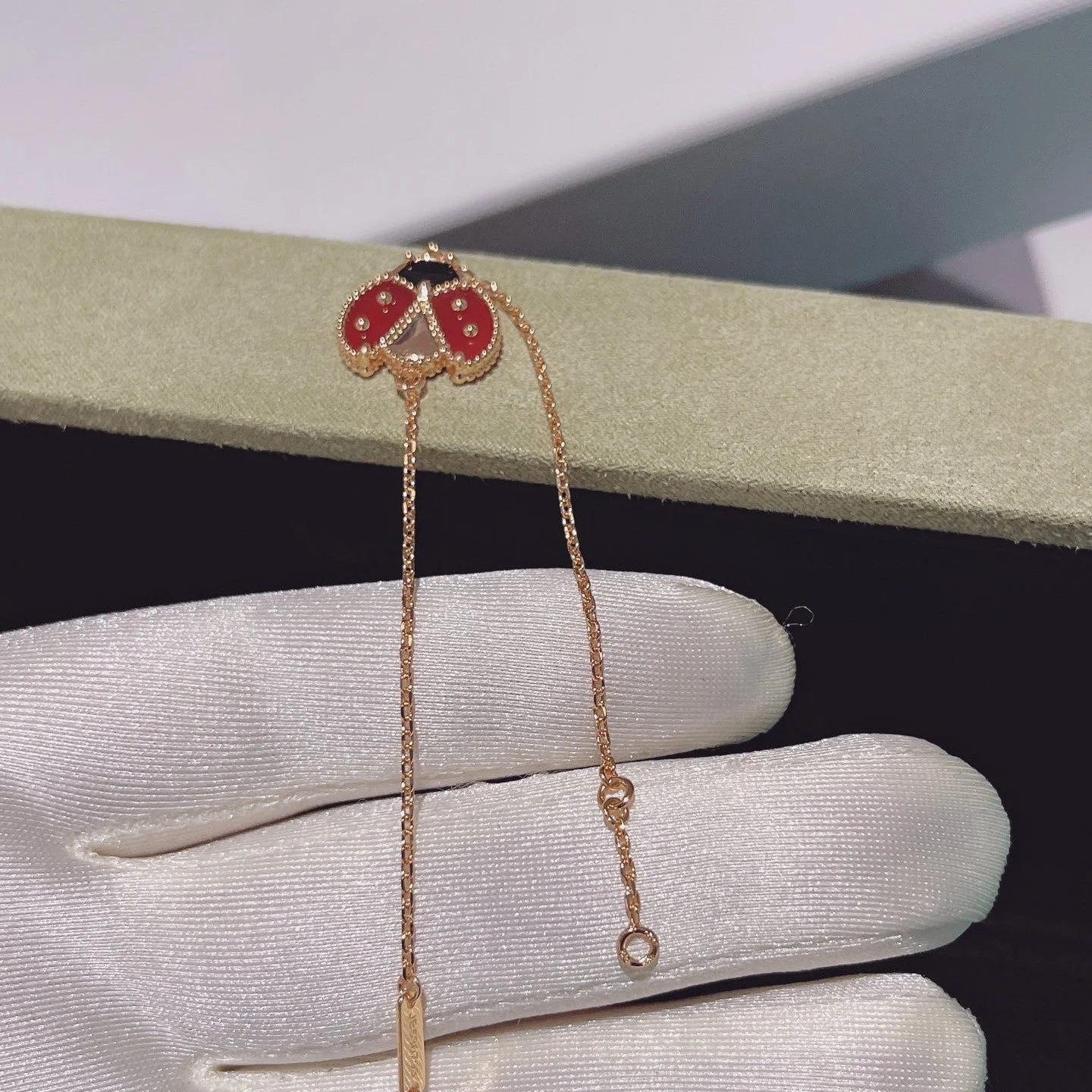 Regalia jewelryLUCKY SPRING 1 MOTIF PINK GOLD BRACELET