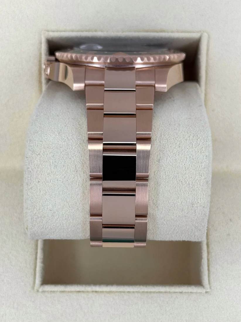 【Super Clone】ROLEX GMT-Master II 126715chnr-0001 40mm