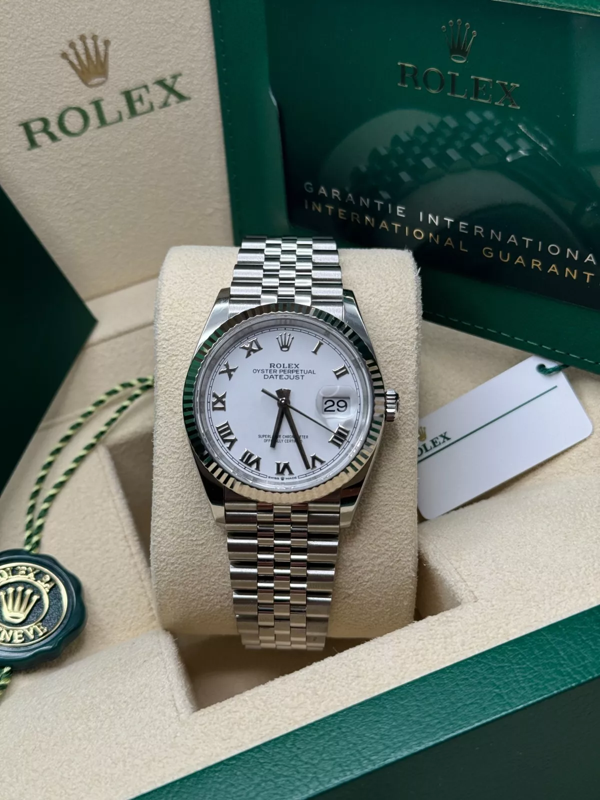 【Super Clone】ROLEX Datejust 41mm Smooth Bezel White Roman Dial Jubilee - 126300