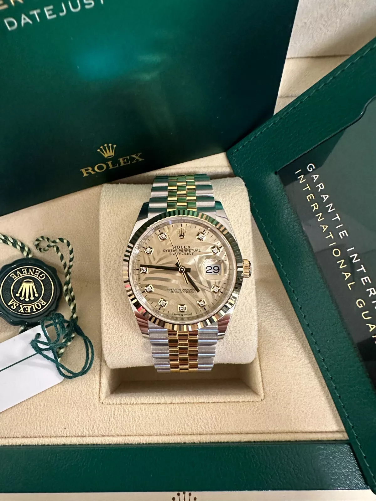 【Super Clone】ROLEX  Datejust 36mm 126233 Champagne Palm Motif Diamond Dial and Jubilee Bracelet Watch