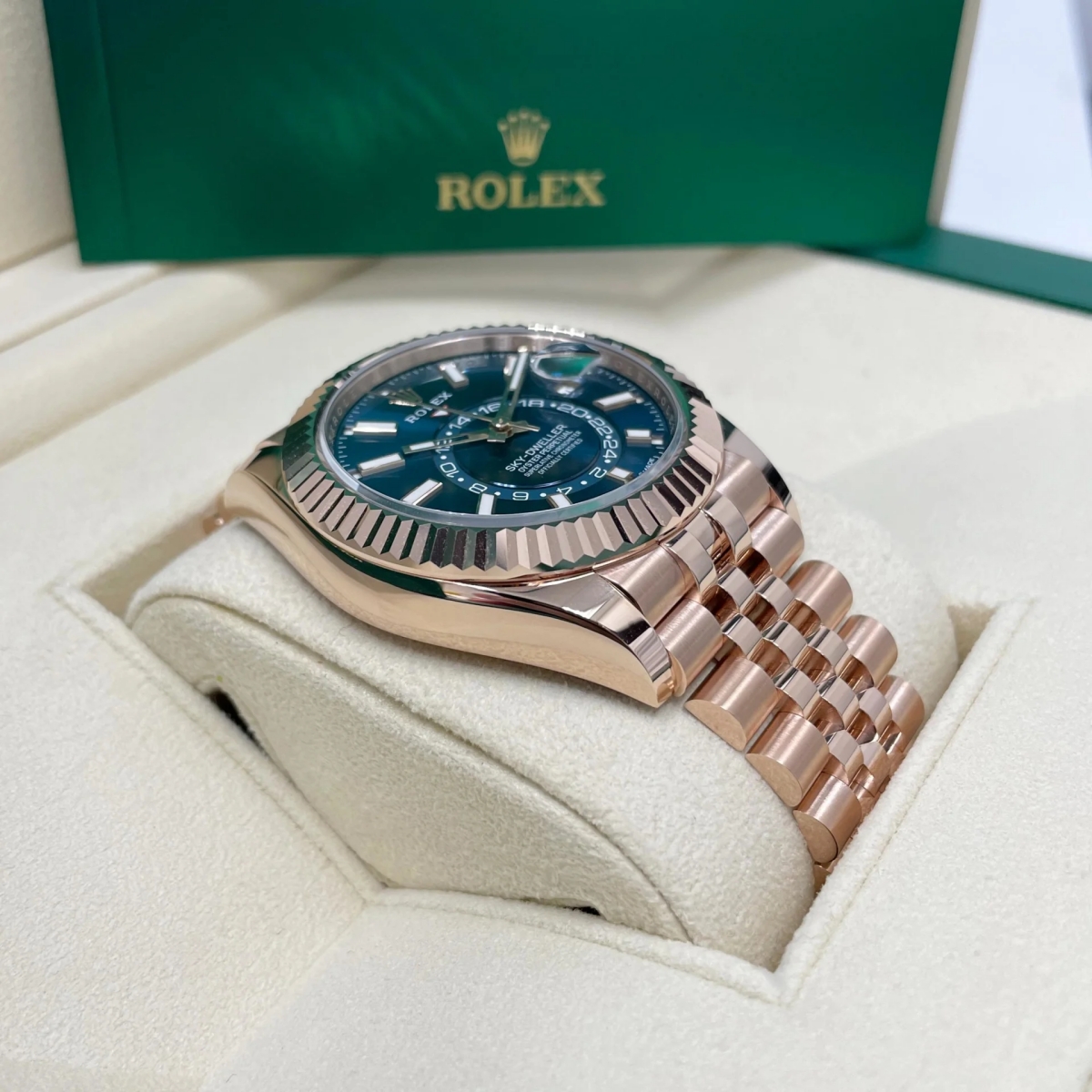 【Super Clone】ROLEX  Sky-Dweller 42mm 336935-0001/0005 Rose Gold Blue Dial Oyster