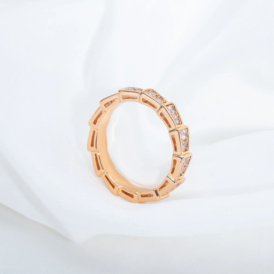 Regalia jewelrySERPENTI RING PINK GOLD DIAMOND PAVED 3MM
