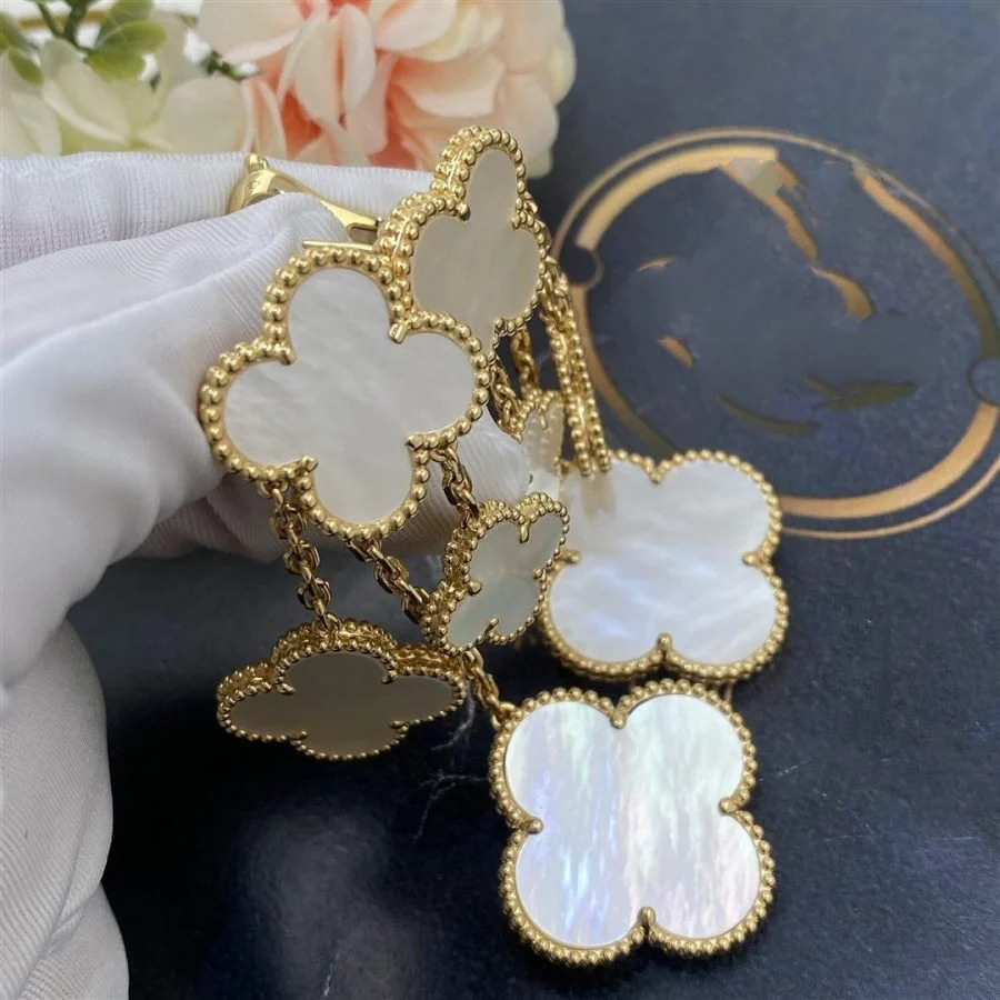 Regalia jewelryCLOVER EARRINGS WHITE MOP 4 MOTIFS GOLD