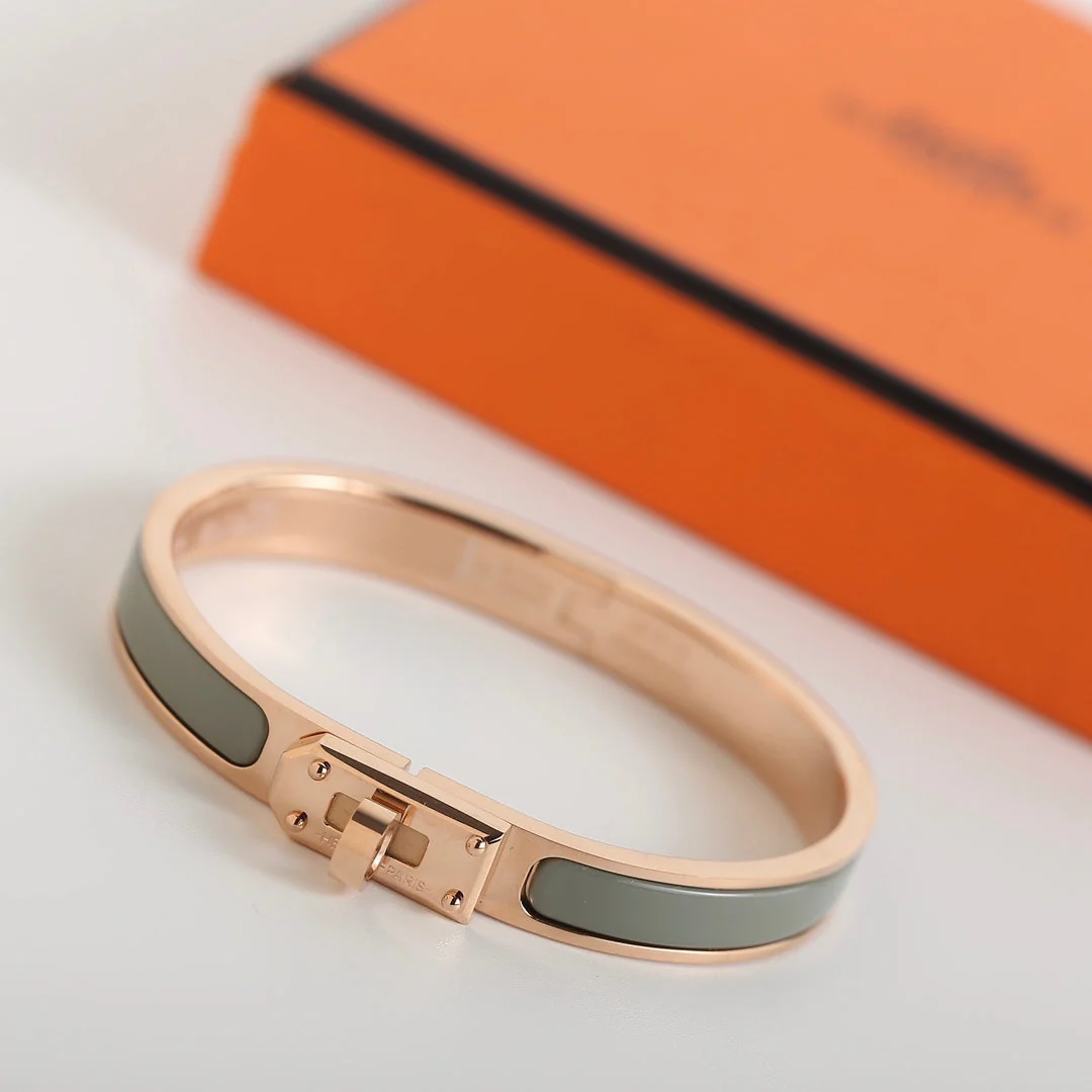 Regalia jewelryHM KELLY BLUE GREEN BRACELET