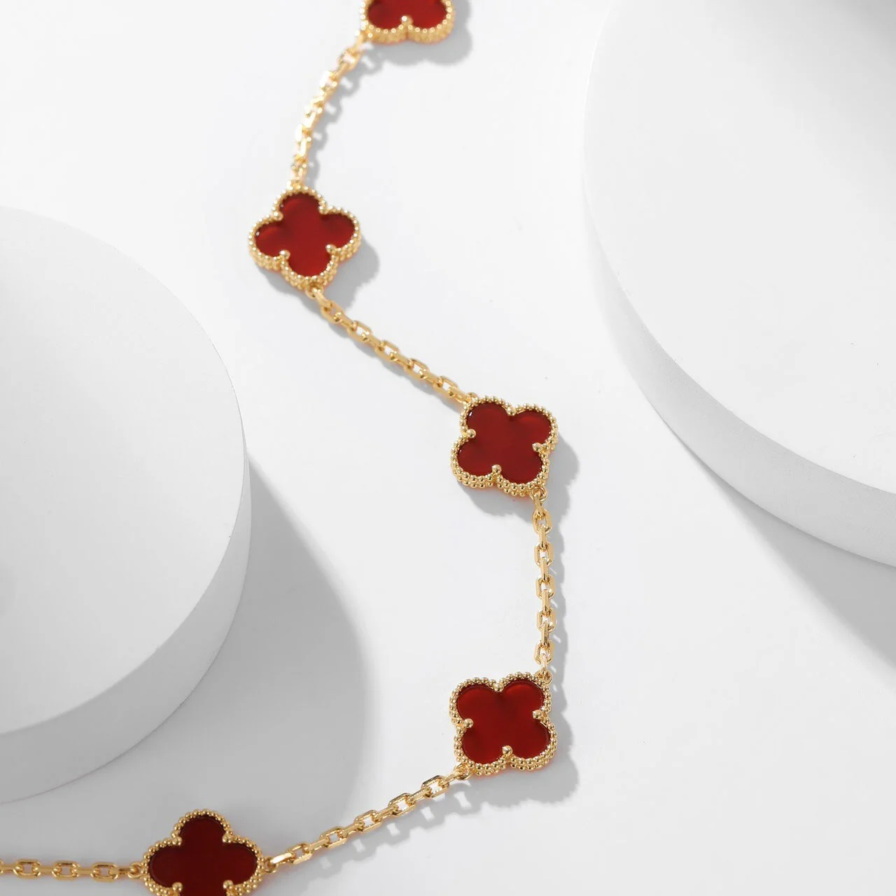 Regalia jewelryCLOVERS THE  10-MOTIFS CARNELIAN NECKLACE
