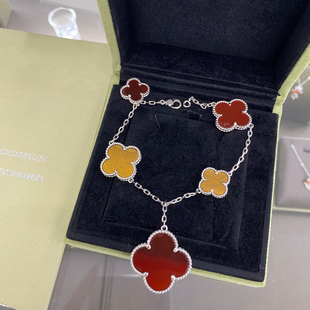 Regalia jewelryCLOVER 5 MOTIFS SIVLER CARNELIAN TIGER EYE BRACELET