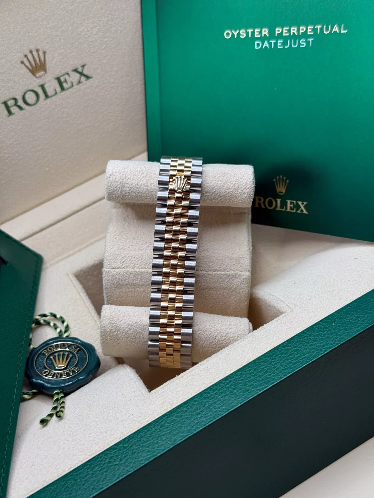 【Super Clone】RLX Datejust m278243-0023/0024 31mm Black Mother-of-Pearl Dial Yellow Rolesor Oyster Watch