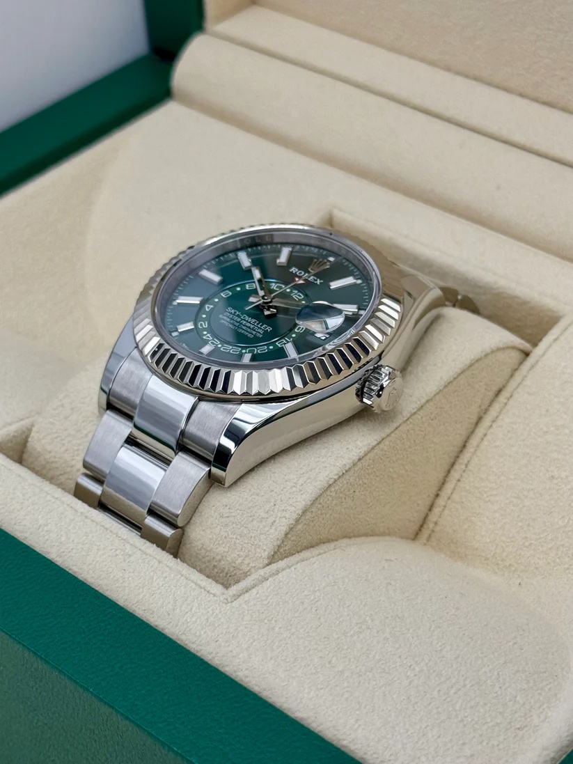 【Super Clone】ROLEX  Sky-Dweller 42mm 336934-0001/0002 Stainless Steel Green Dial Oyster