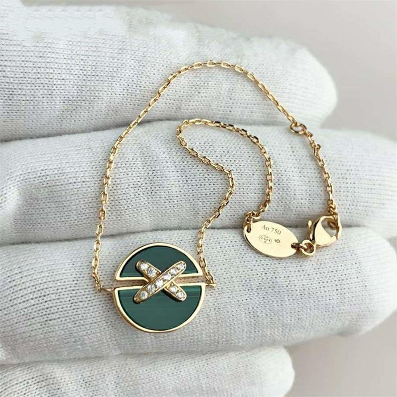 Regalia jewelryJEUX DE BRACELET MALACHITE PINK GOLD DIAMONDS