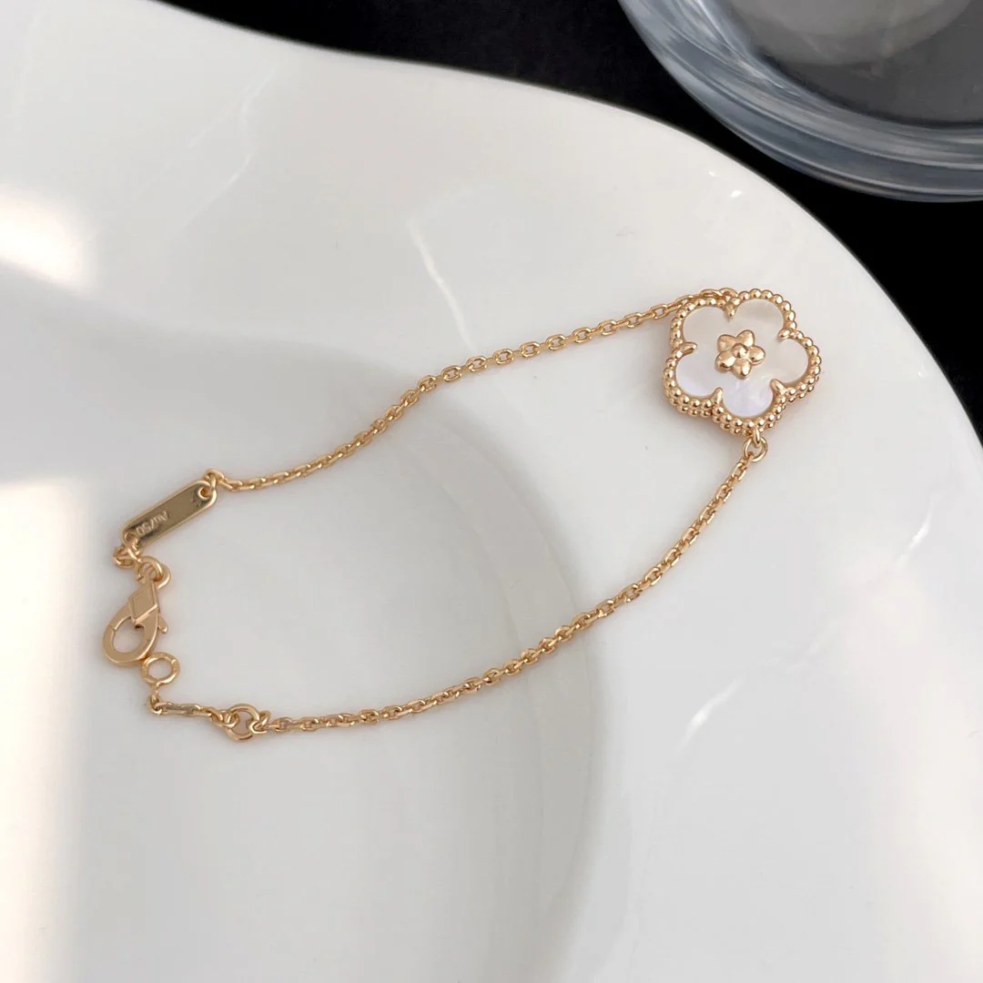 Regalia jewelryLUCKY SPRING ROSE GOLD MOP BRACELET
