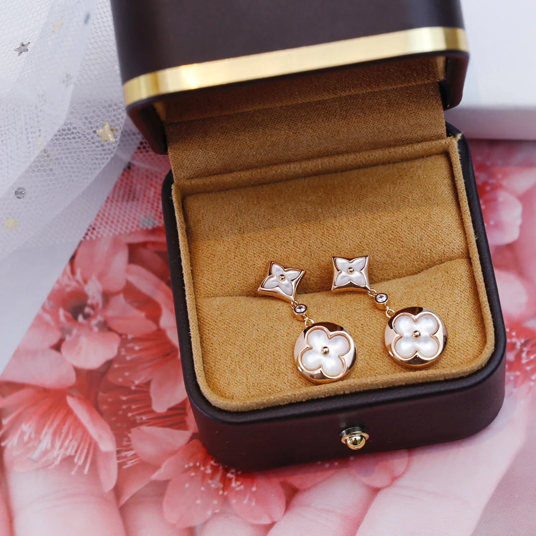 Regalia jewelrySTAR AND SUN PINK GOLD MOP DROP EARRINGS