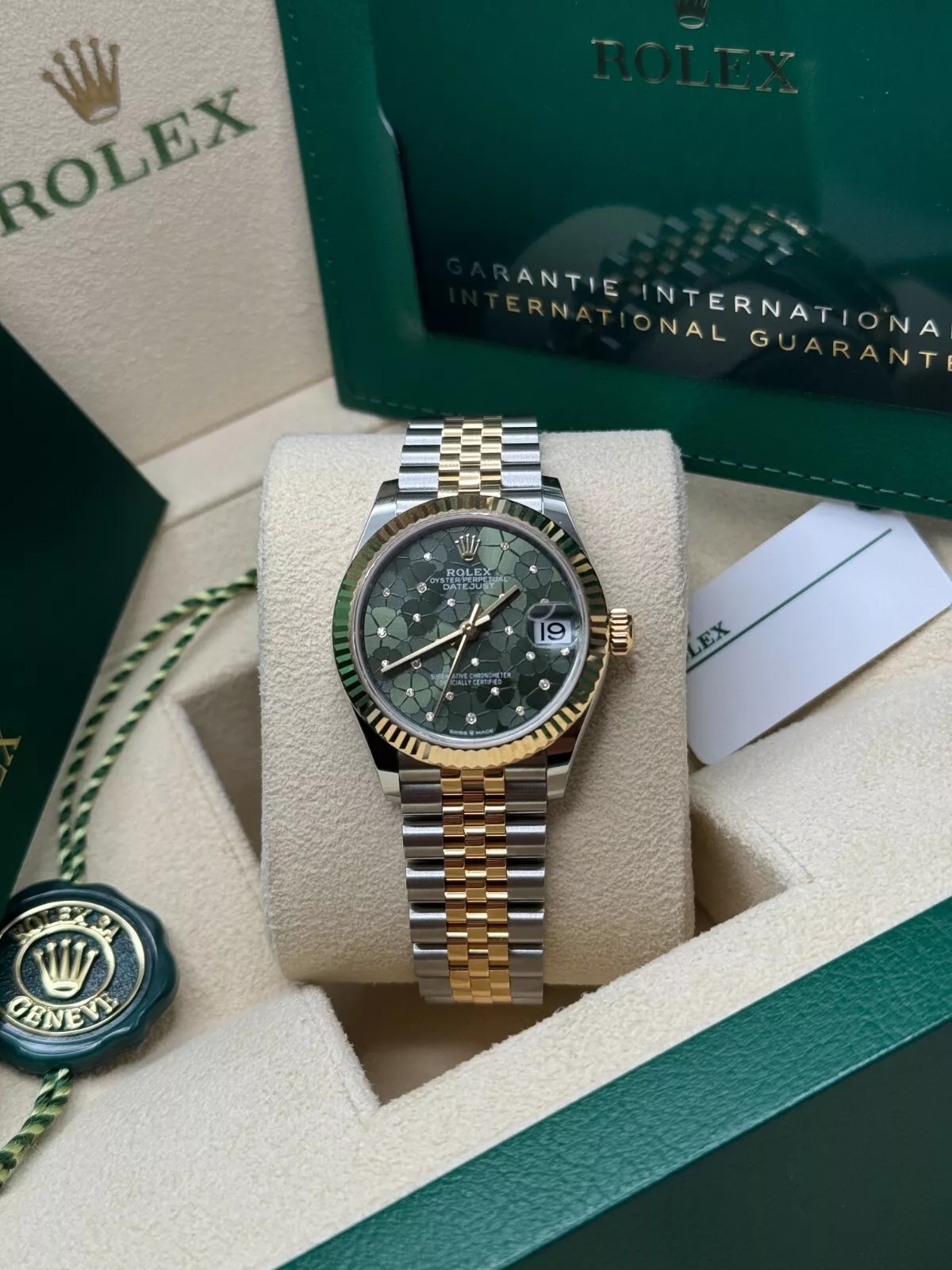 【Super Clone】ROLEX Datejust m278273-0031/0032 31mm Olive Green Floral Motif Dial Stainless Steel and Yellow Gold Oyster Watch