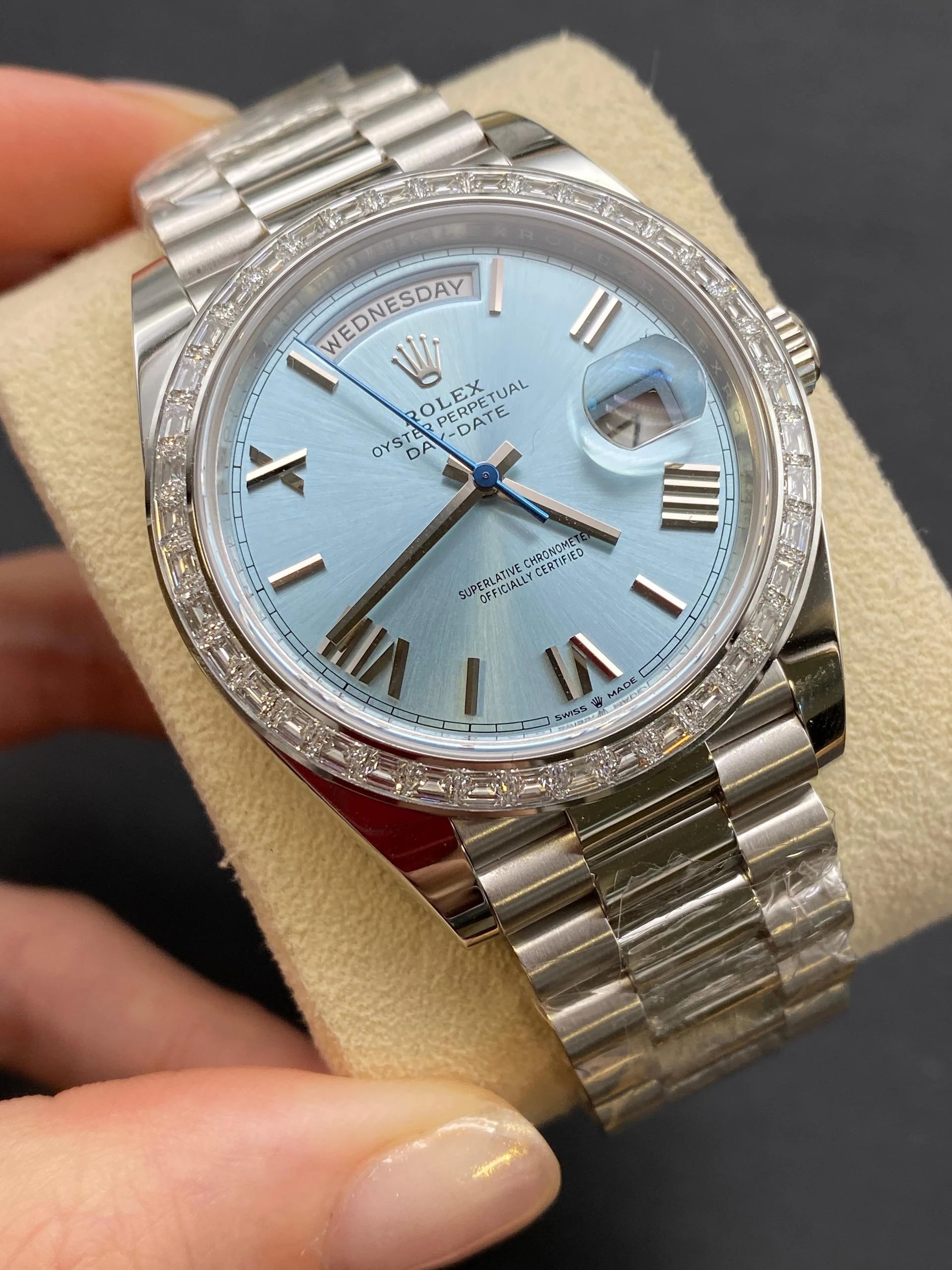 【Super Clone】ROLEX Day-Date 40mm 228396TBR-0030 Ice Blue Roman Dial
