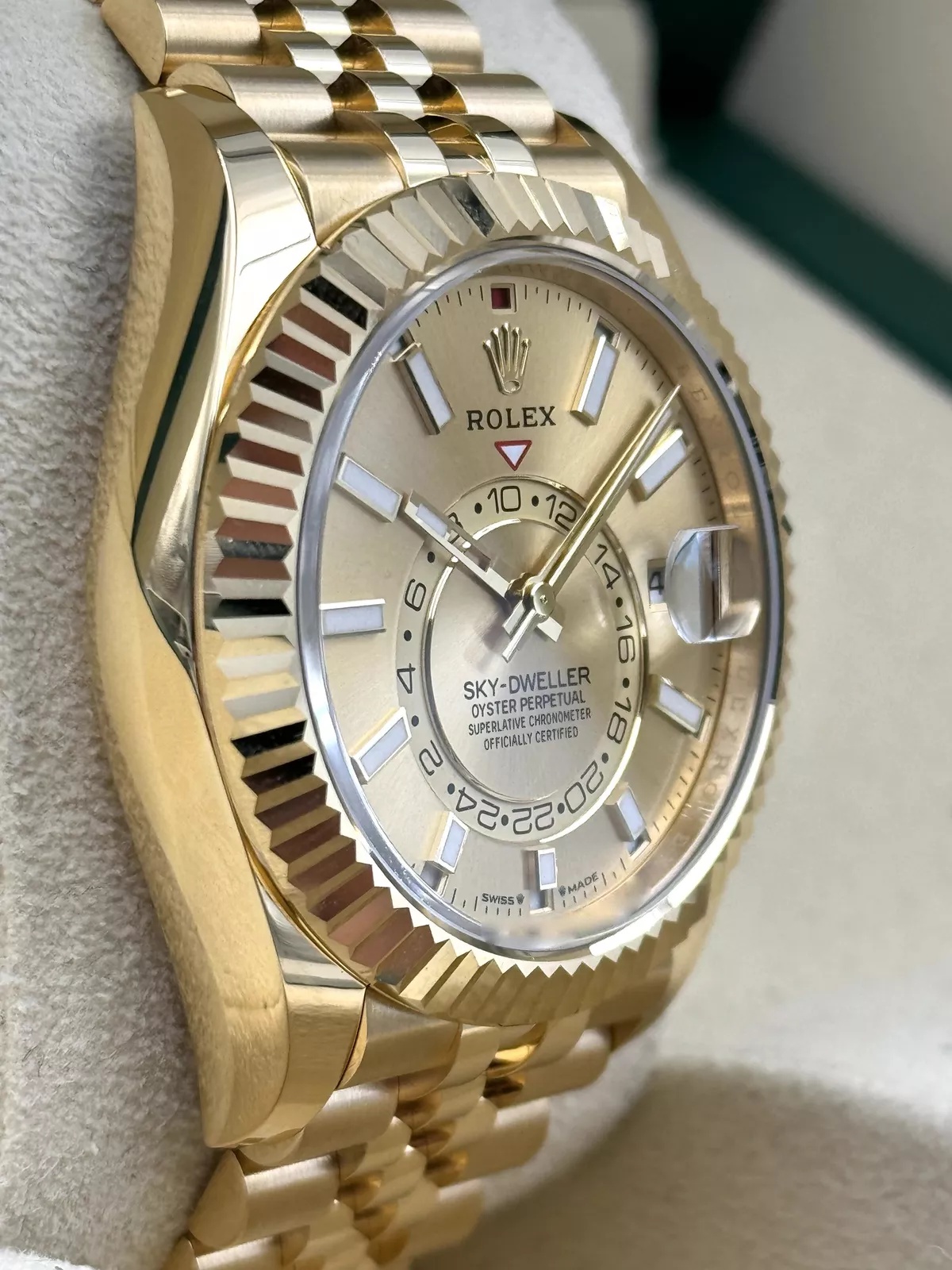 【Super Clone】ROLEX  Sky-Dweller 42mm 336938-0001/0004 Yellow Gold Champagne Dial Jubilee