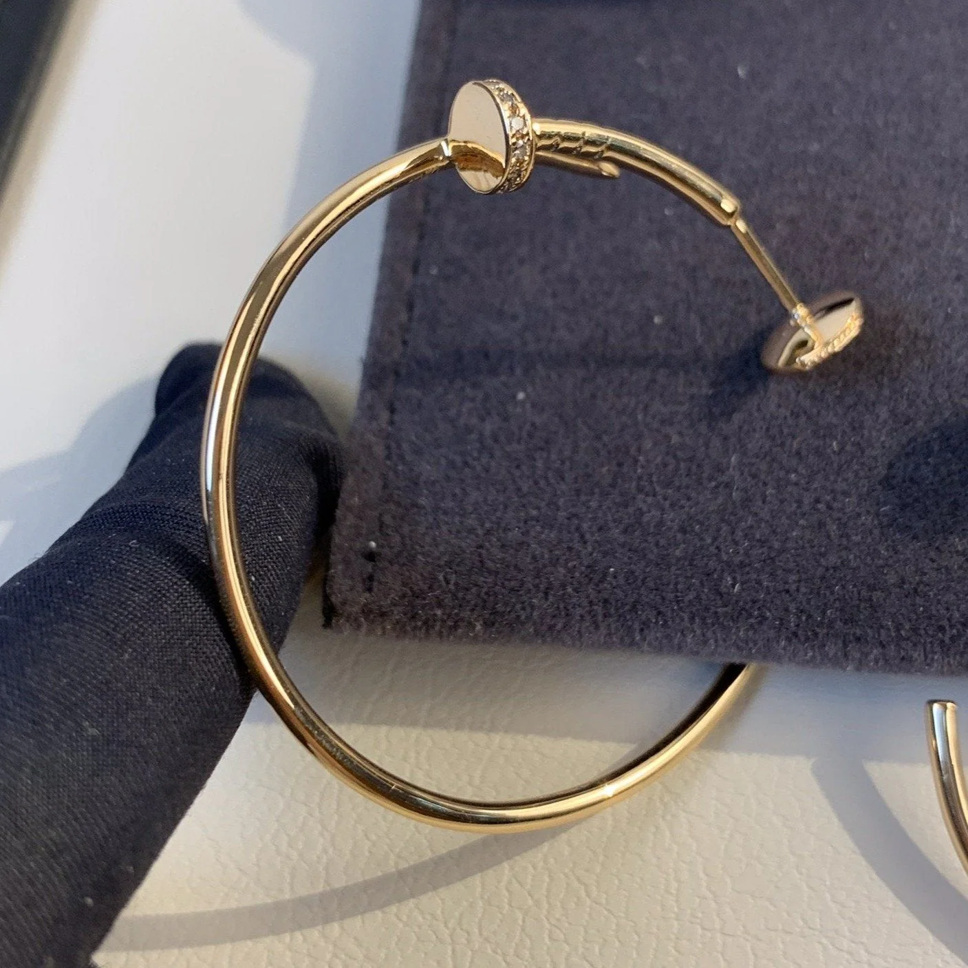 Regalia jewelryJUSTE EARRINGS GOLD DIAMONDS 1.8MM