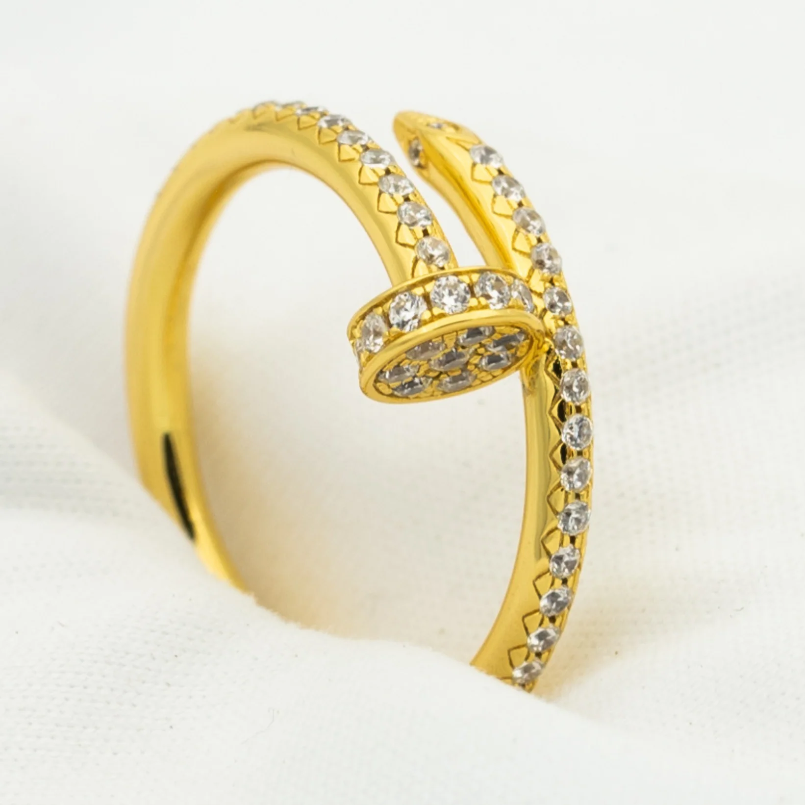 Regalia jewelryJUSTE RING 1.8MM GOLD DIAMONDS