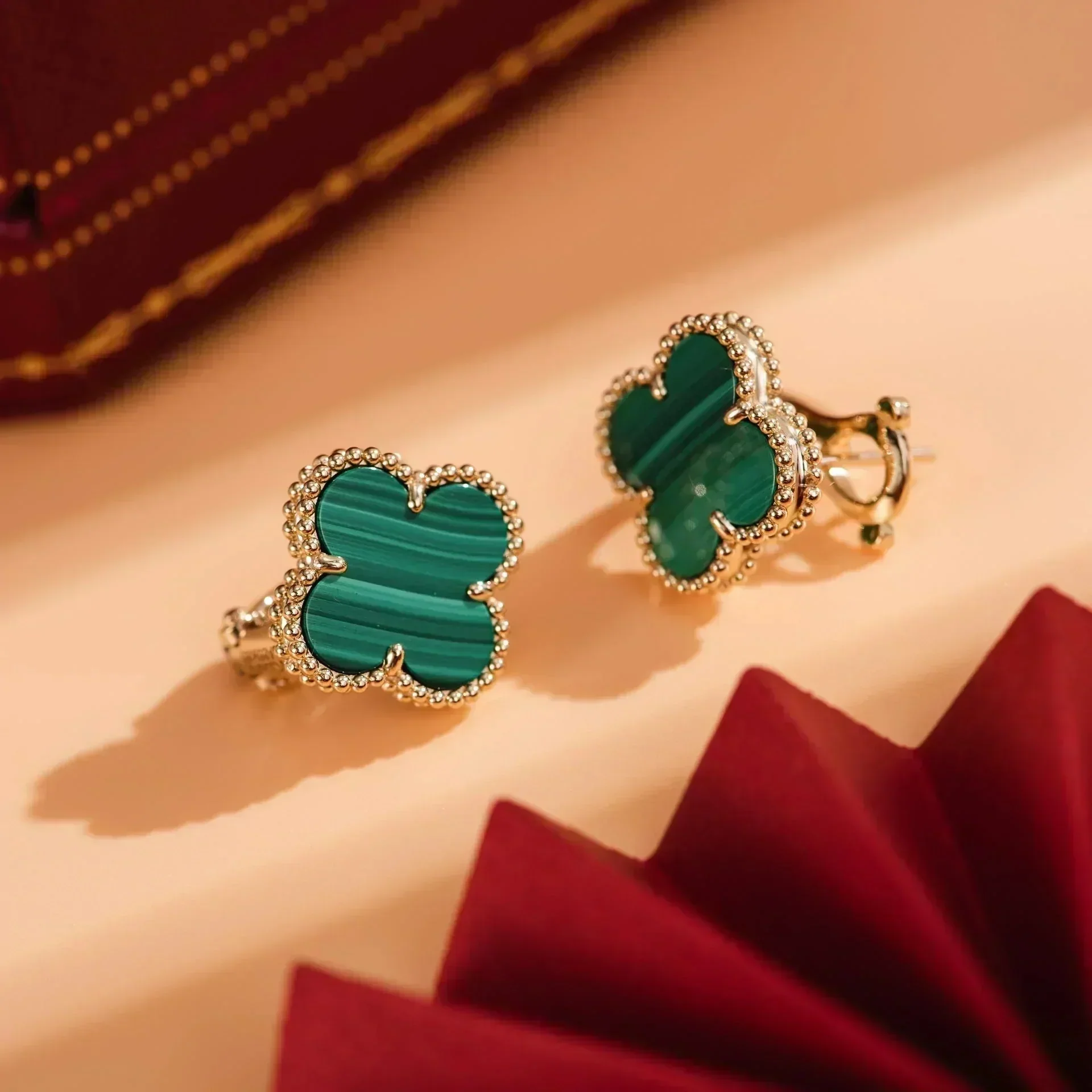 Regalia jewelryCLOVER MEDIUM 1 MOTIFS MALACHITE  EARRINGS