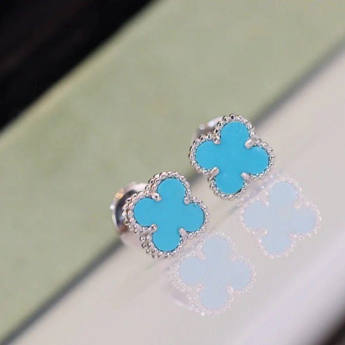 Regalia jewelryCLOVER MINI TURQUOISE SILVER STUD EARRINGS