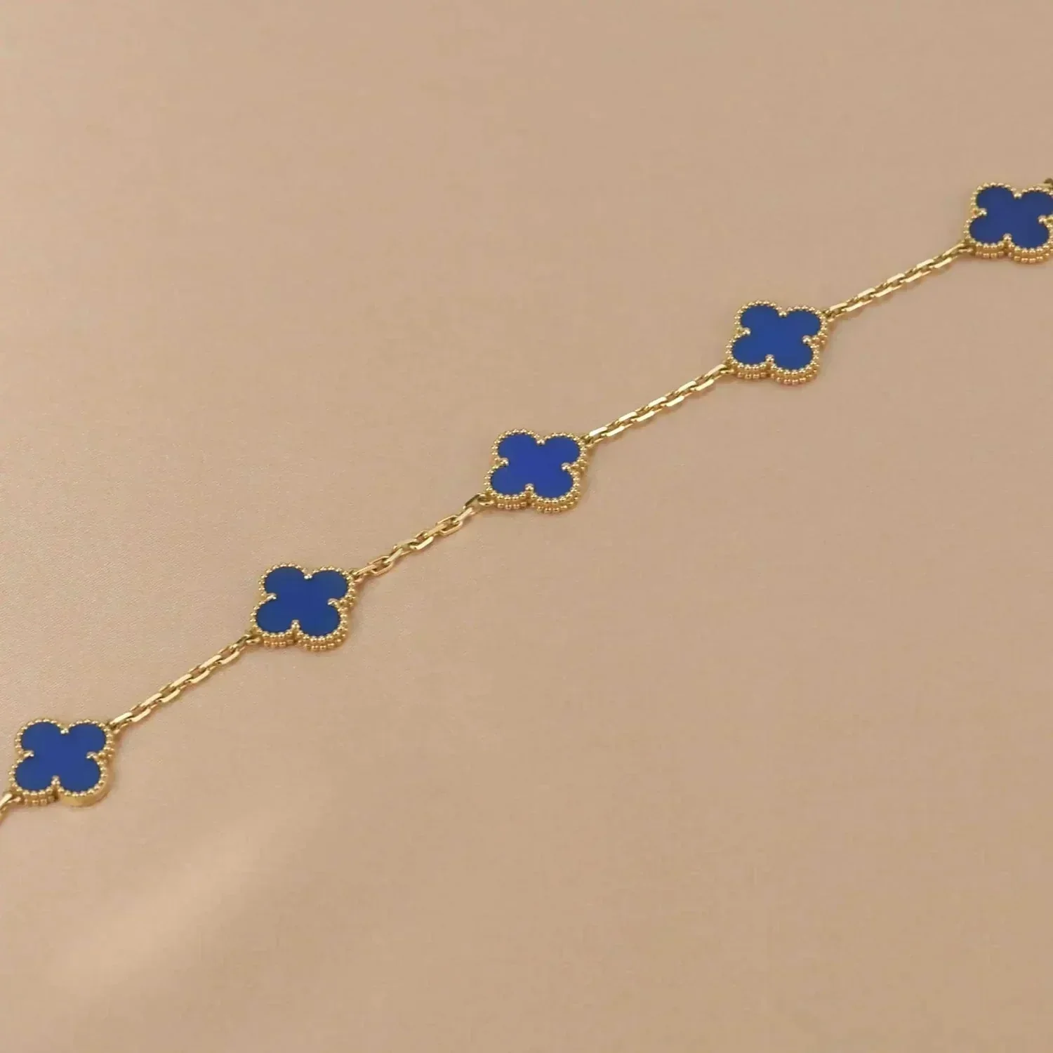 Regalia jewelryCLOVER 5 MOTIFS BLUE AGATE BRACELET