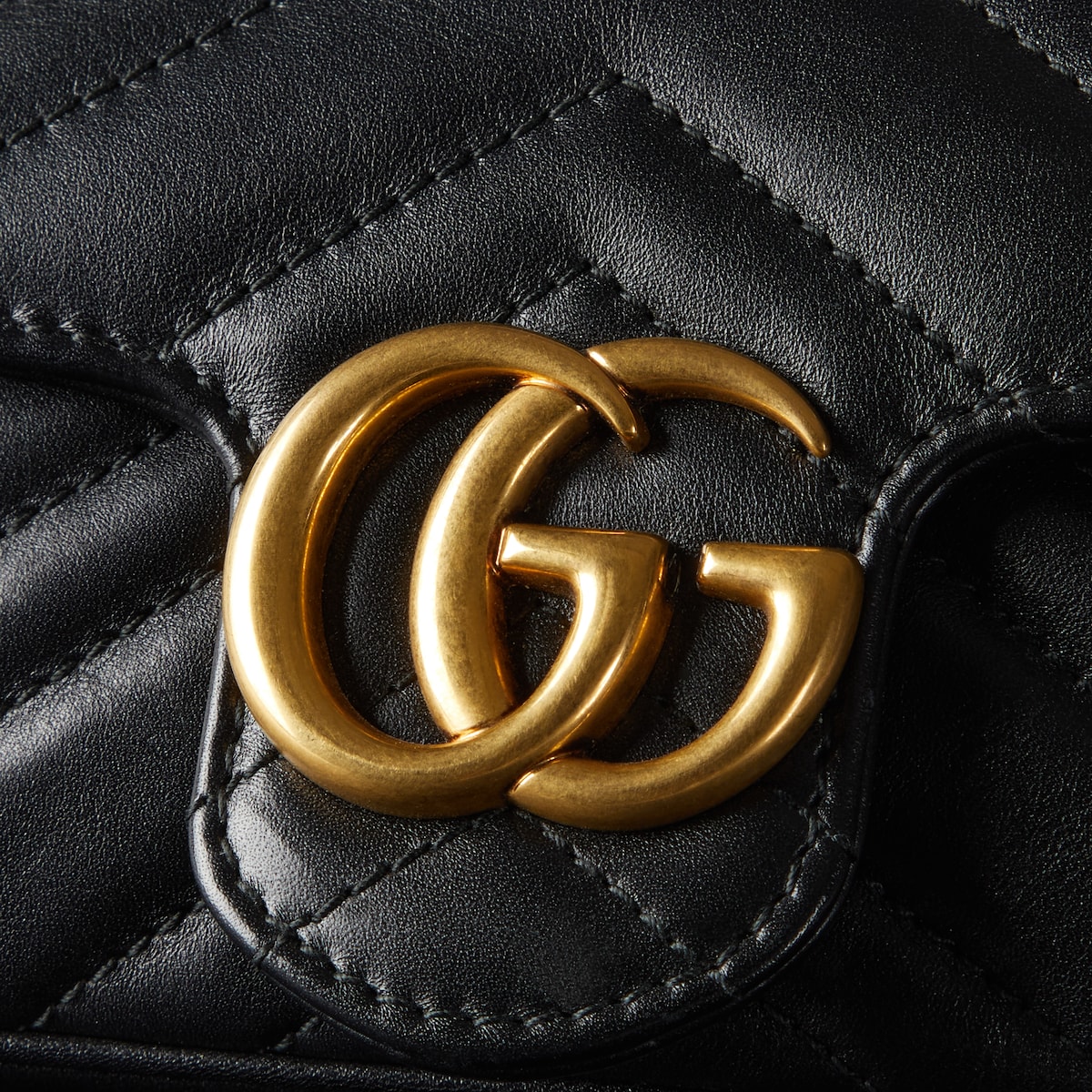 GG Marmont Leather Super Mini Bag