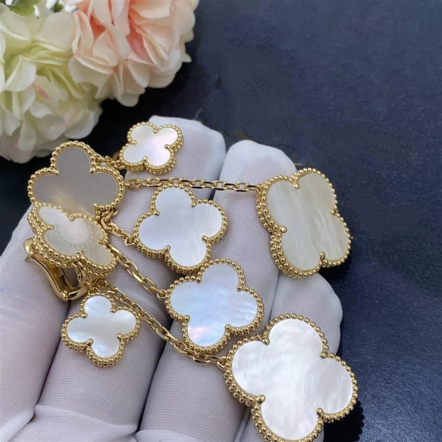 Regalia jewelryCLOVER EARRINGS WHITE MOP 4 MOTIFS GOLD