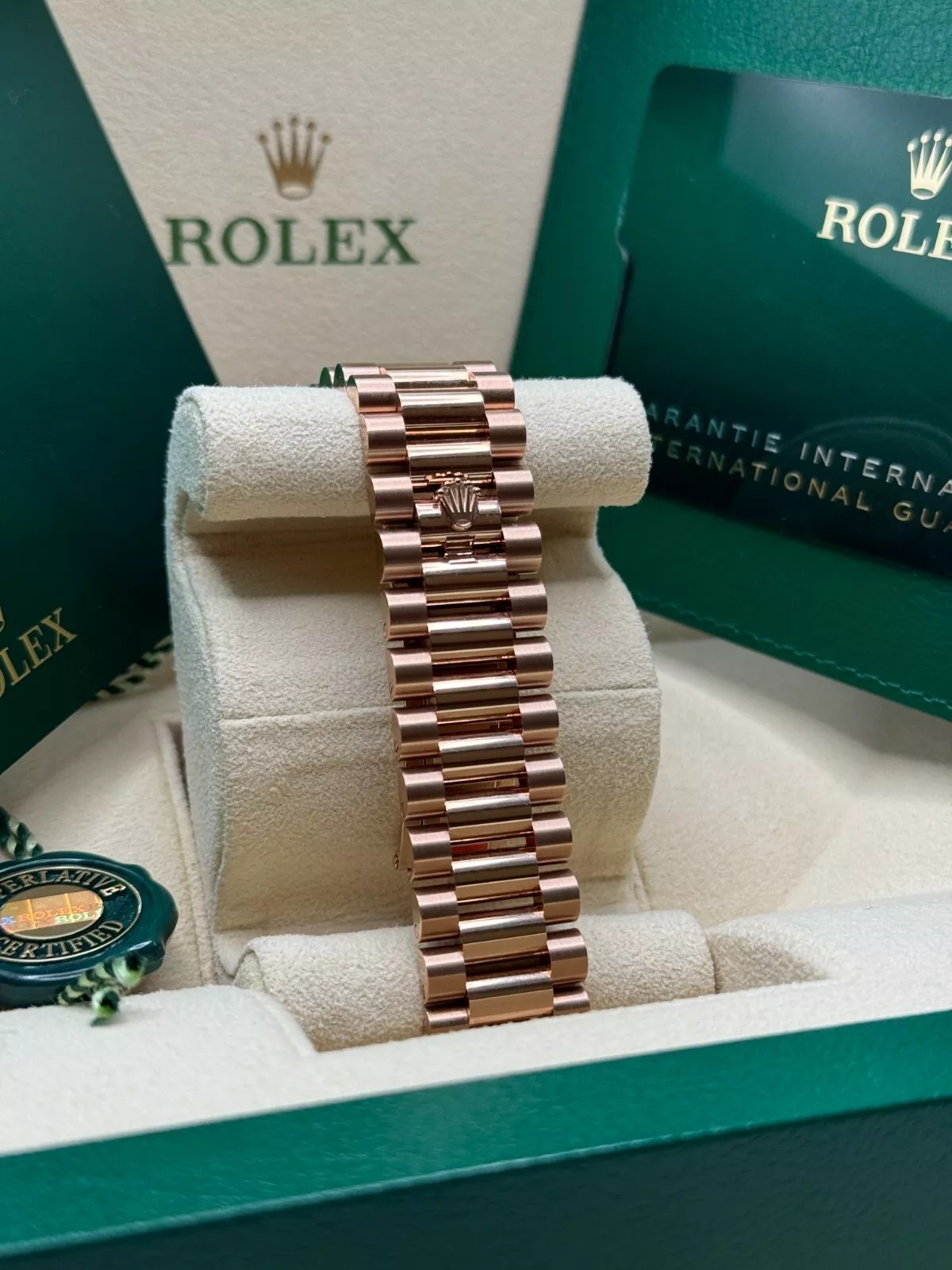 【Super Clone】ROLEX Day-Date 40mm Sundust Diamonds Dial 228345rbr-0007