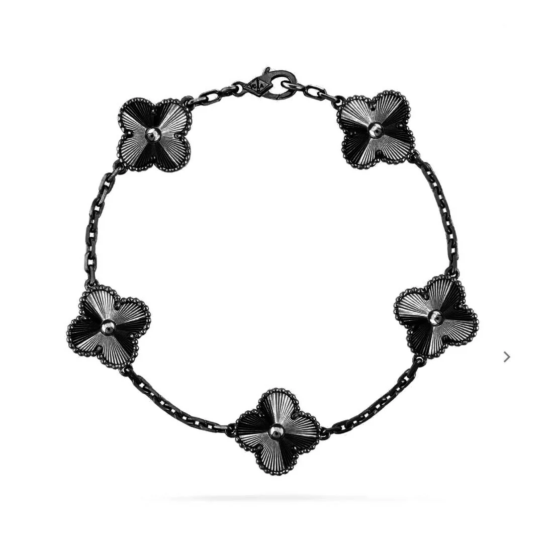 Regalia jewelryCLOVER 5 MOTIF BLACK BRACELET