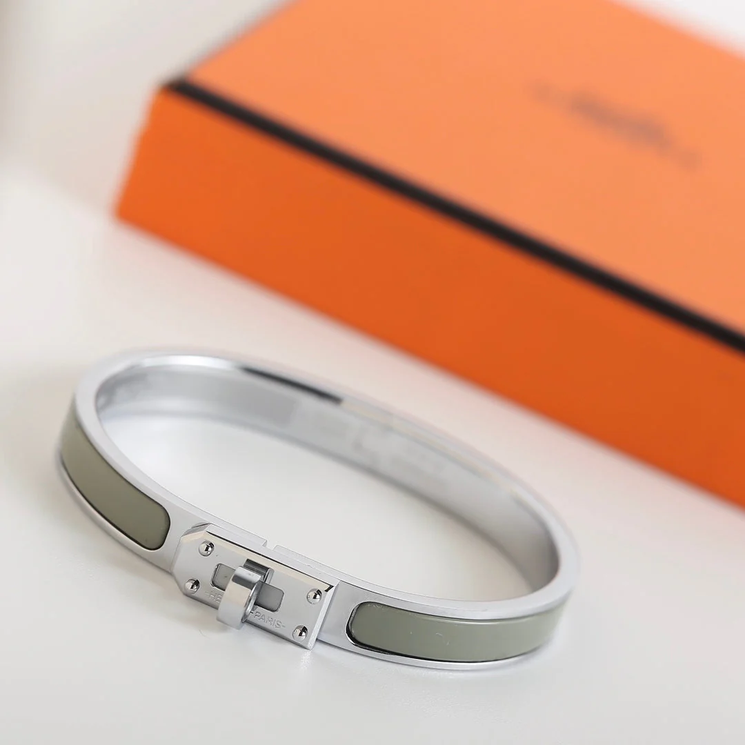 Regalia jewelryHM KELLY BLUE GREEN BRACELET