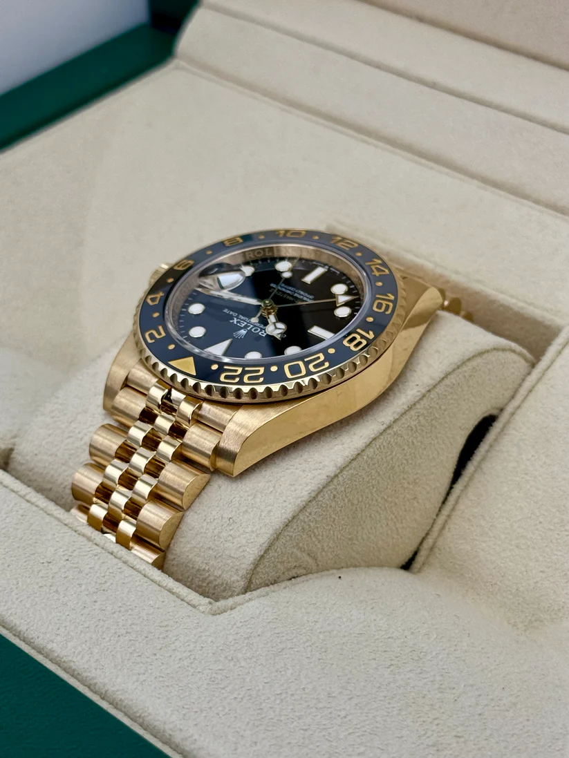 【Super Clone】ROLEX GMT-Master II 126718grnr 40mm