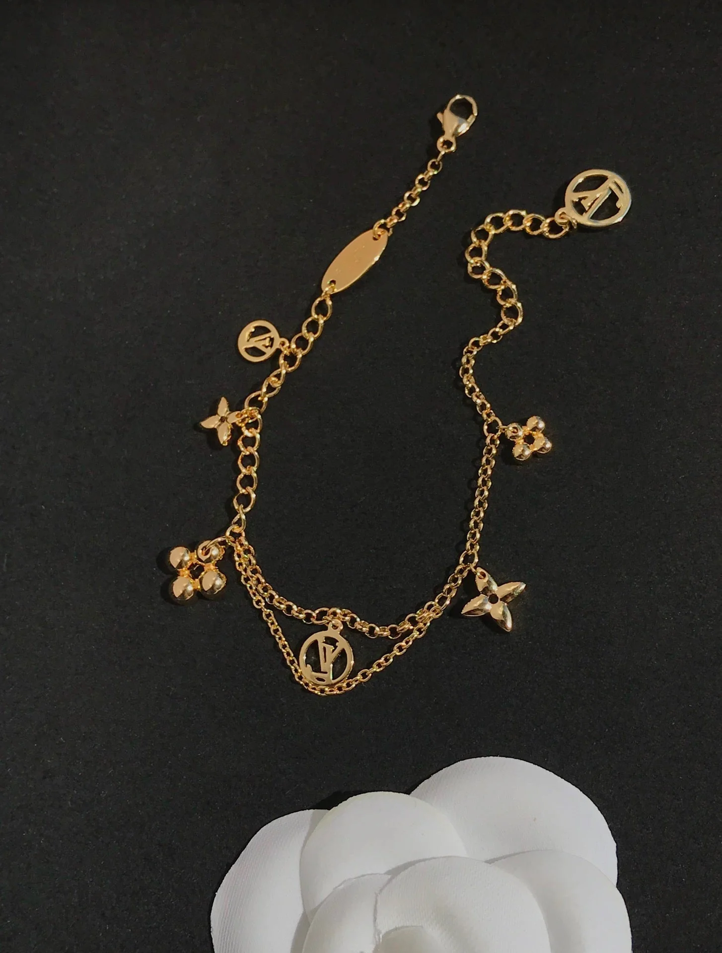 Regalia jewelryBLOOMING PINK GOLD MOP BRACELET