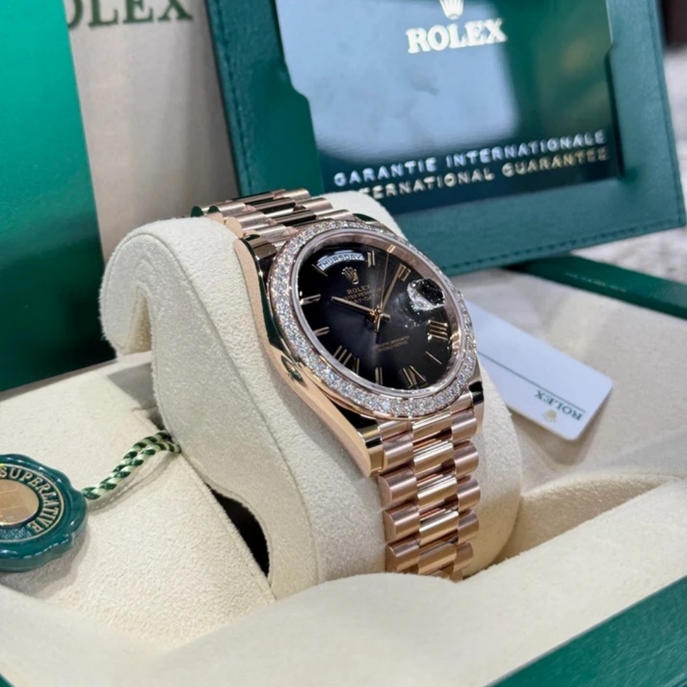 【Super Clone】ROLEX  Day-Date 40mm Slate Ombré Dial and Diamond Bezel 228345rbr-0025