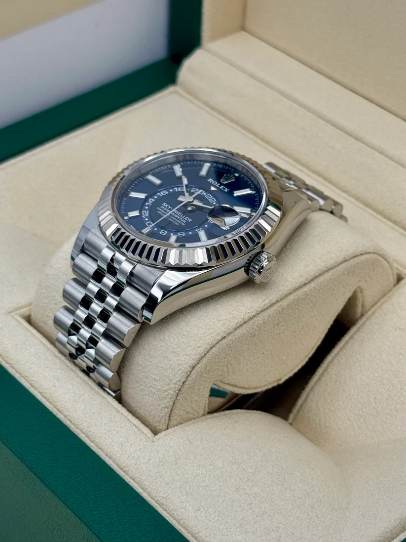 【Super Clone】ROLEX  Sky-Dweller 42mm 336934-0005/0006 Stainless Steel Blue Dial Jubilee