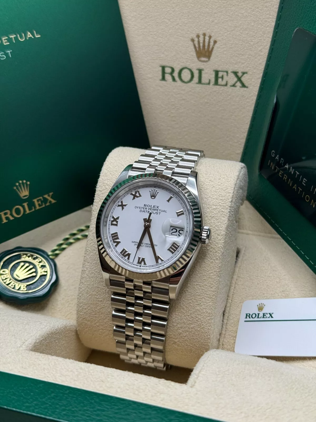 【Super Clone】ROLEX Datejust 41mm Smooth Bezel White Roman Dial Jubilee - 126300