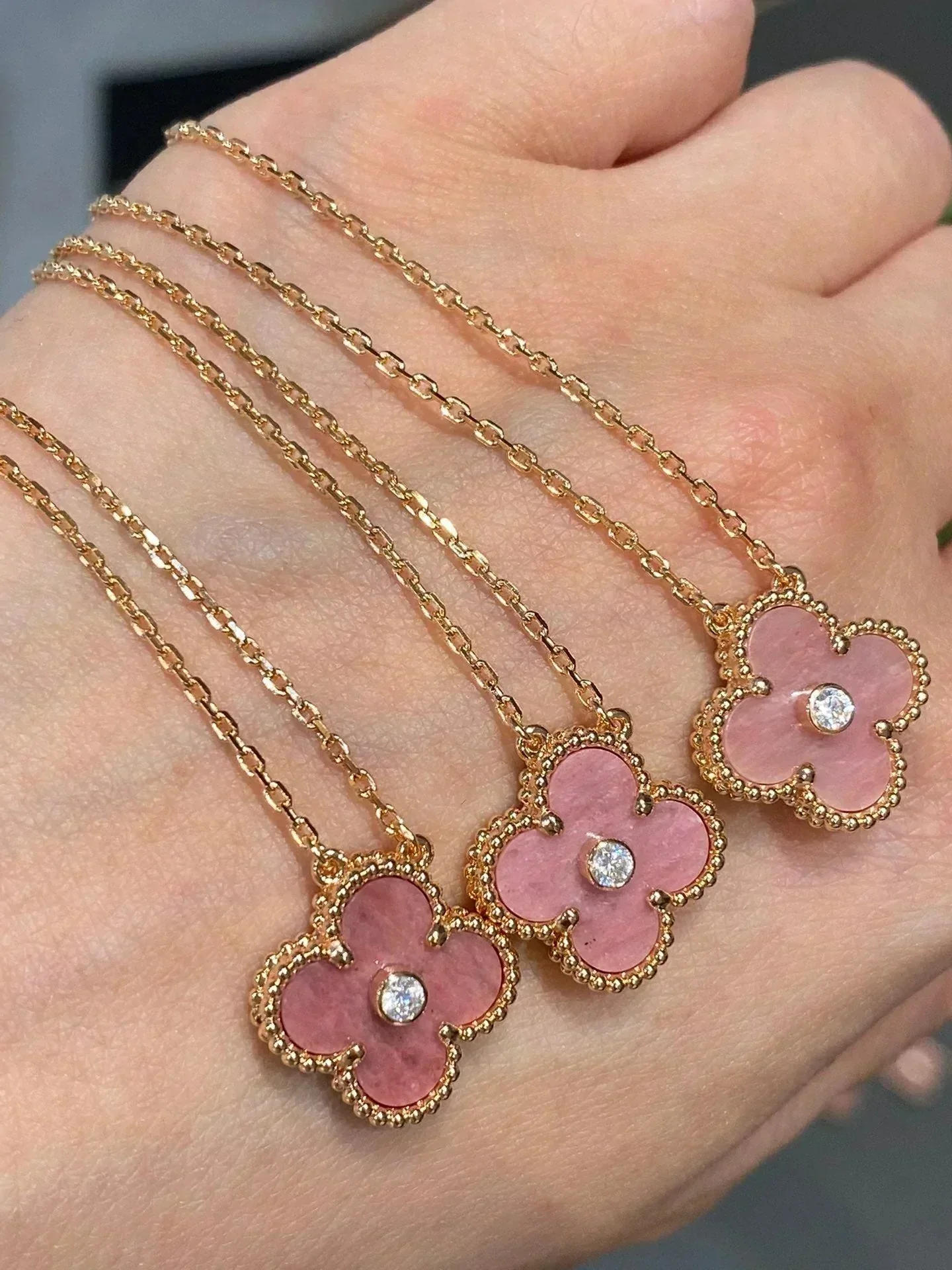 Regalia jewelryCLOVER 15MM DIAMOND RHODONITE NECKLACE