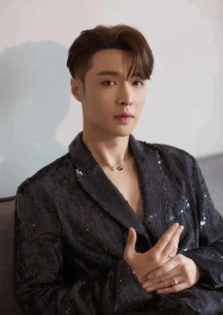 Regalia jewelryJEUX DE ROSE GOLD DIAMOND NECKLACE