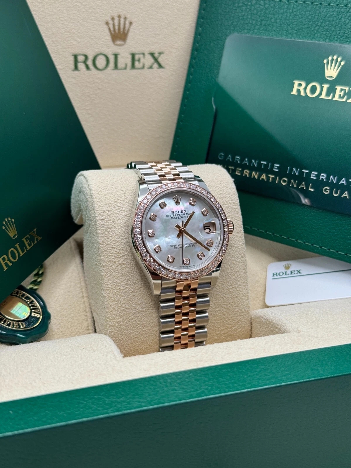 【Super Clone】RLX Datejust m278381-0025/0026 Mother-of-Pearl Diamond 31mm Dial Diamond-Set Bezel and Oyster Bracelet Watch