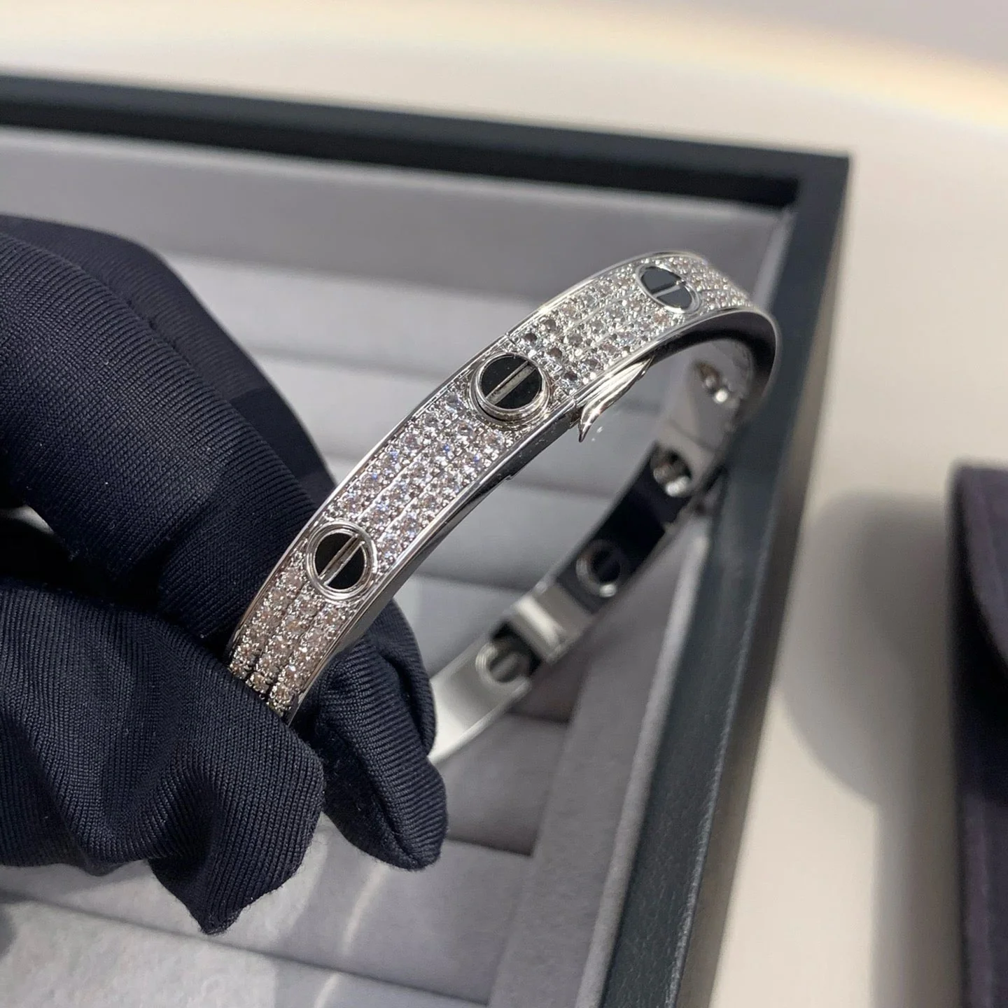 Regalia jewelryLOVE BRACELET 6.1MM DIAMOND-PAVED CERAMIC