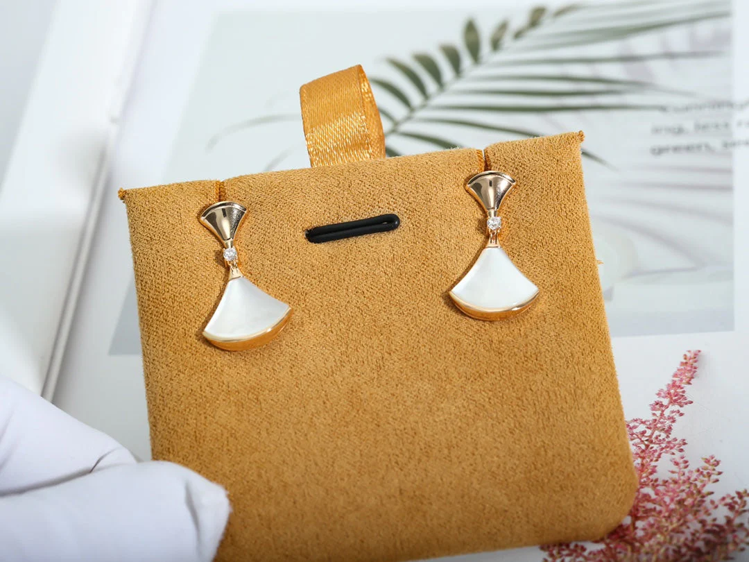 Regalia jewelryDREAM MOP PINK GOLD EARRINGS