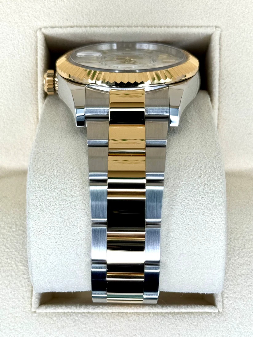 【Super Clone】ROLEX  Sky-Dweller 42mm 336933-0005/0006 Two-Tone Yellow Gold White Dial Oyster