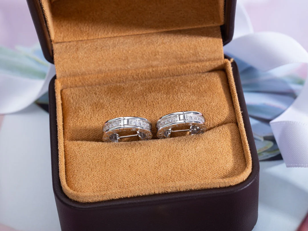 Regalia jewelryZERO 1 MINI SILVER DIAMOND EARRINGS