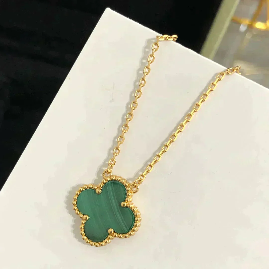 Regalia jewelryCLOVER 15MM MALACHITE SINGLE FLOWER  NECKLACE